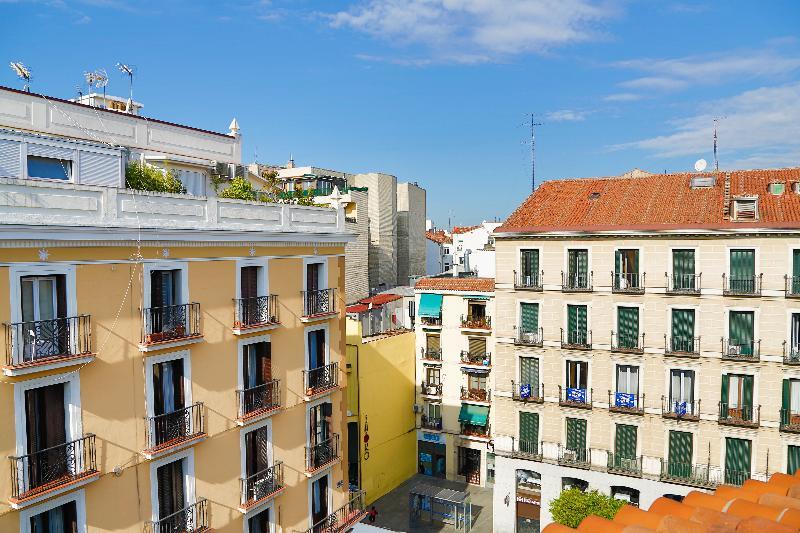 Urban Vida La Latina Apartment Madrid Exterior photo